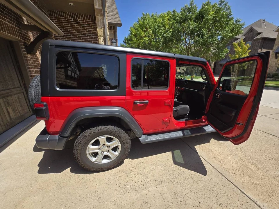 2019 Jeep JL Wrangler - Image 12 of 16