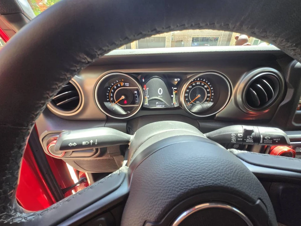 2019 Jeep JL Wrangler - Image 5 of 16