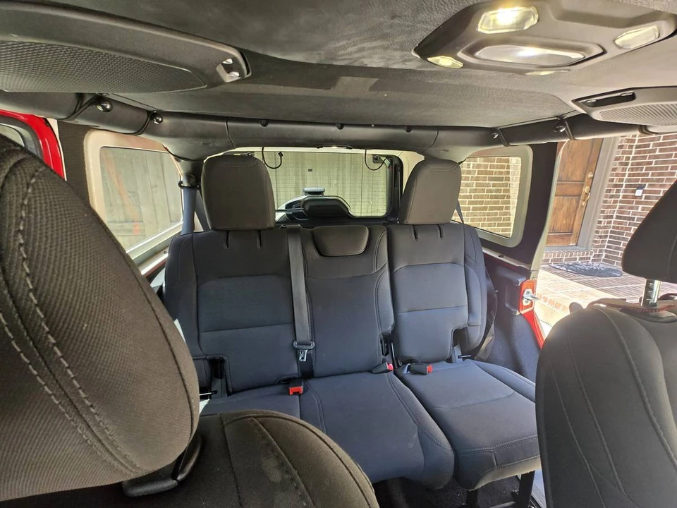 2019 Jeep JL Wrangler - Image 11 of 16