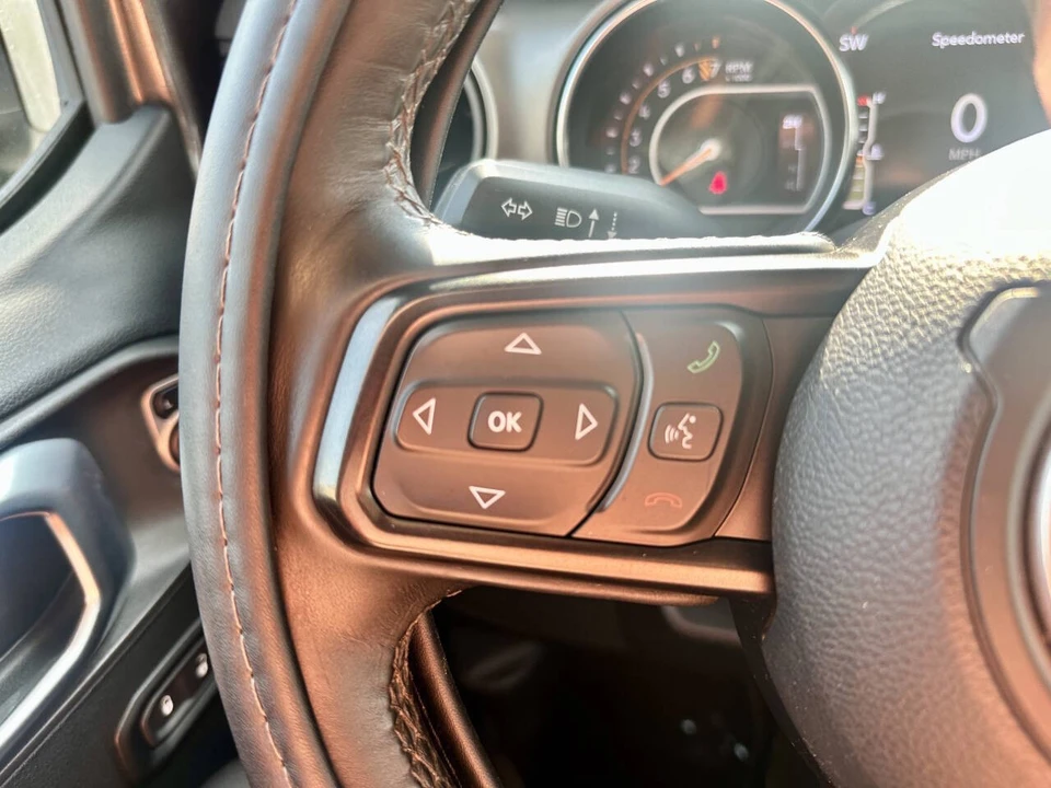 2019 Jeep JL Wrangler - Image 23 of 31