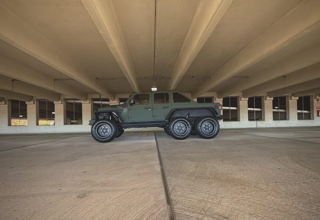 2019 Jeep JL Wrangler - Image 20 of 31