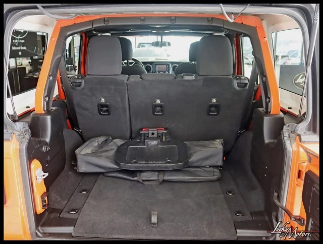 2019 Jeep JL Wrangler - Image 30 of 31