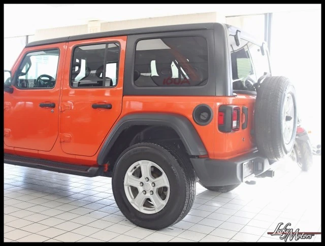 2019 Jeep JL Wrangler - Image 8 of 12