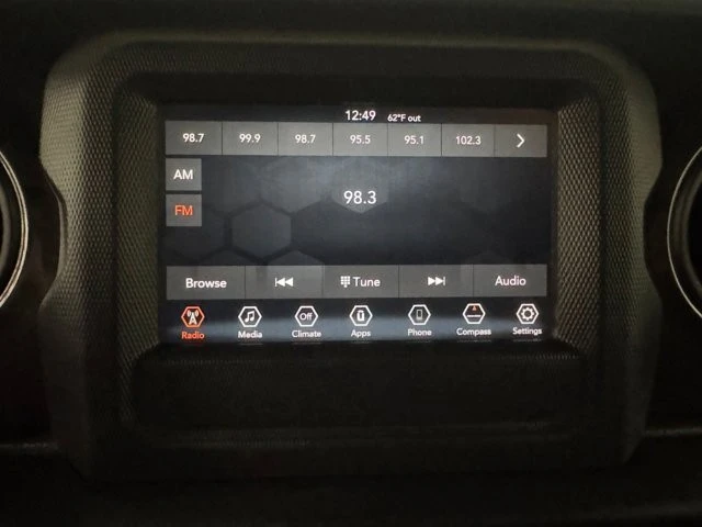 2019 Jeep JL Wrangler - Image 28 of 31