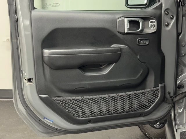 2019 Jeep JL Wrangler - Image 19 of 31