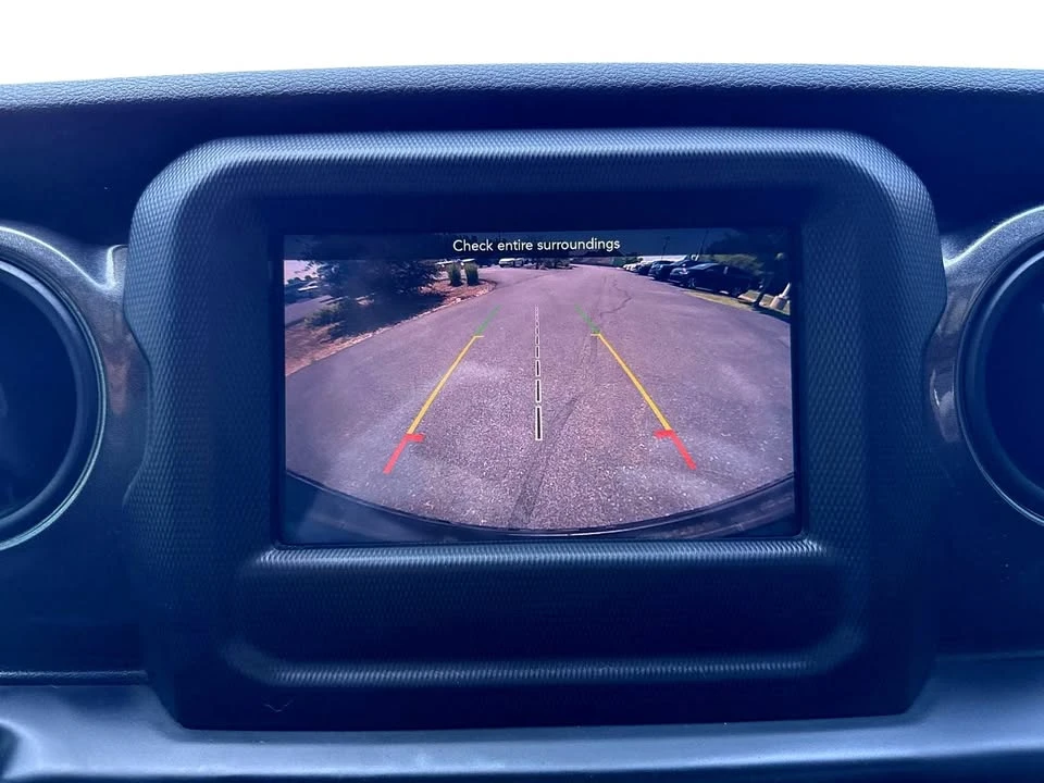 2019 Jeep JL Wrangler - Image 17 of 18