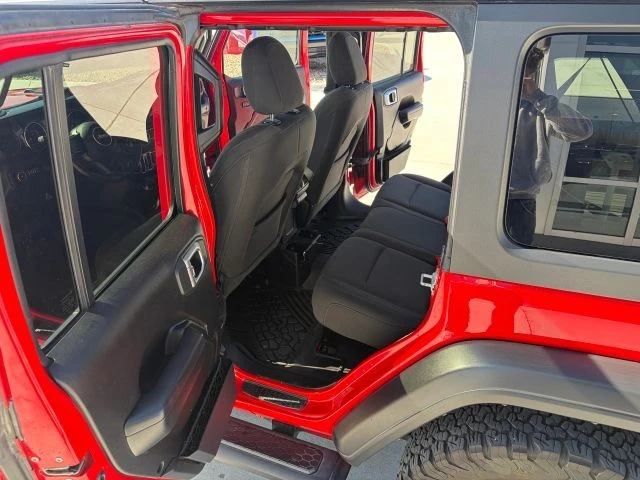 2019 Jeep JL Wrangler - Image 13 of 16