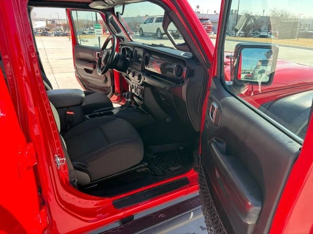 2019 Jeep JL Wrangler - Image 16 of 16