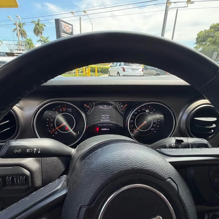 2019 Jeep JK Wrangler - Image 5 of 10
