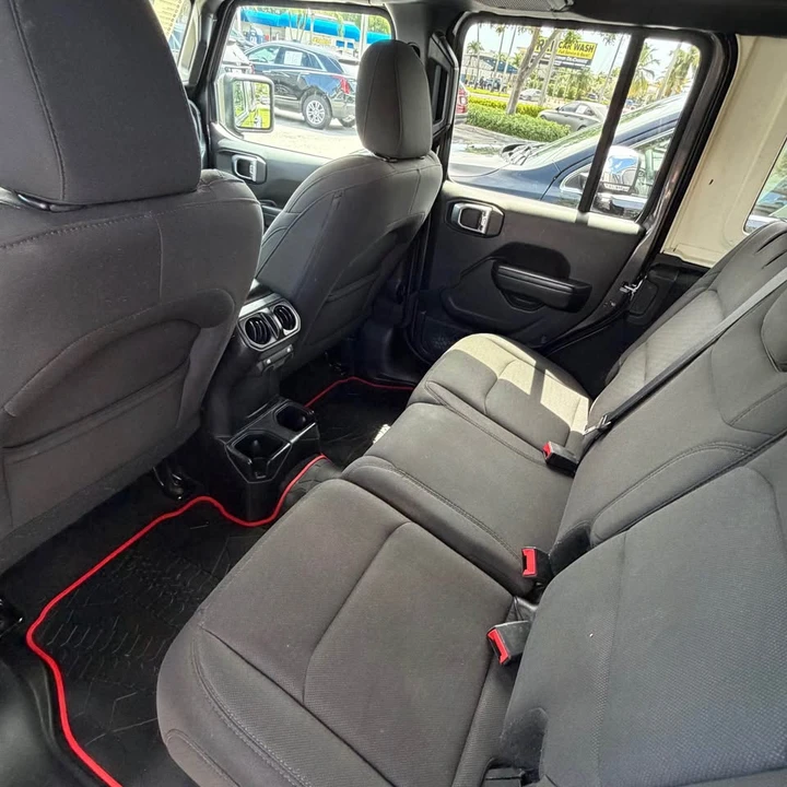 2019 Jeep JK Wrangler - Image 8 of 10