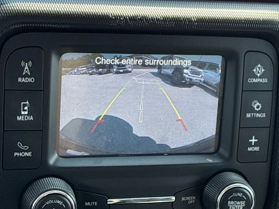 2019 Jeep JL Wrangler - Image 15 of 20