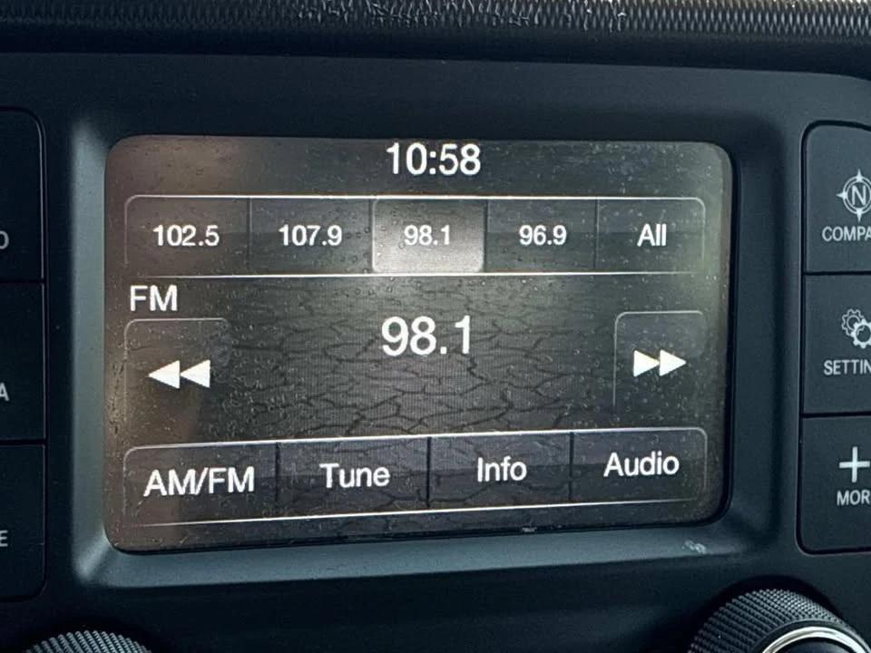 2019 Jeep JL Wrangler - Image 16 of 20