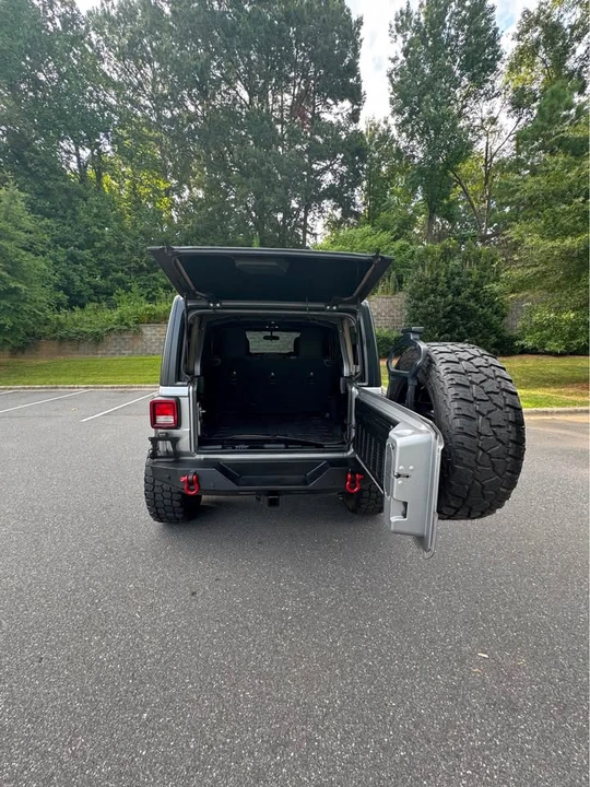 2019 Jeep JL Wrangler - Image 6 of 19