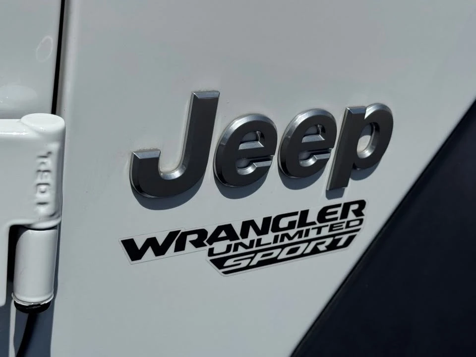 2019 Jeep JL Wrangler - Image 8 of 20