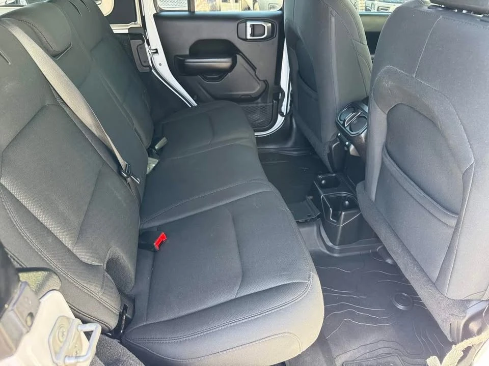 2019 Jeep JL Wrangler - Image 18 of 20