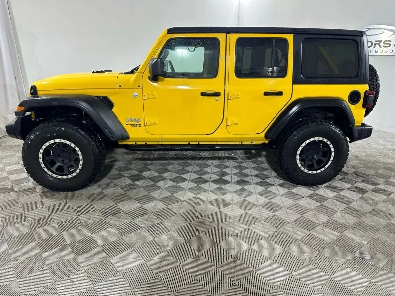 2019 Jeep JL Wrangler - Image 3 of 12