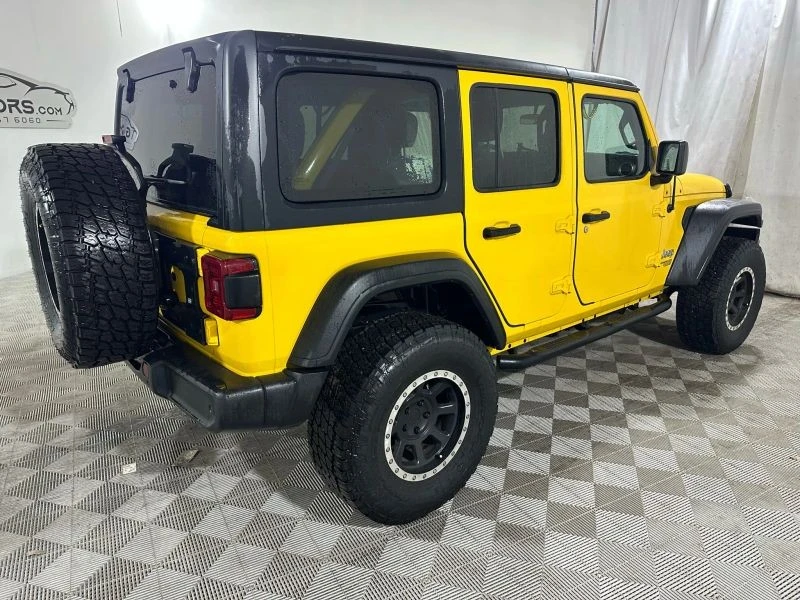 2019 Jeep JL Wrangler - Image 7 of 12