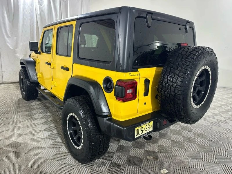 2019 Jeep JL Wrangler - Image 5 of 12