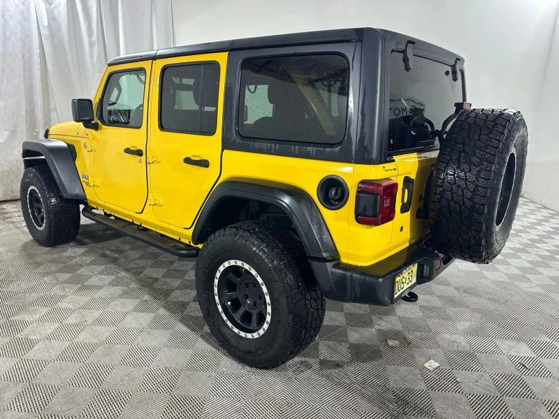 2019 Jeep JL Wrangler - Image 4 of 12