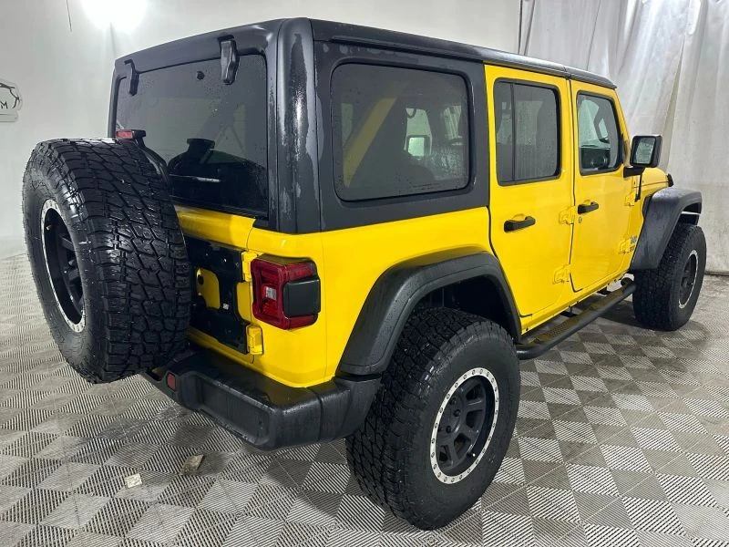 2019 Jeep JL Wrangler - Image 6 of 12