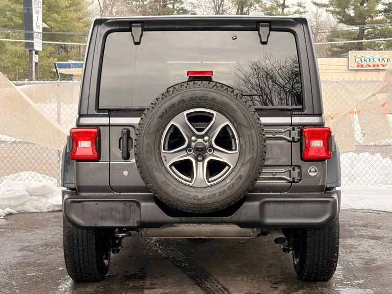 2019 Jeep JL Wrangler - Image 10 of 12