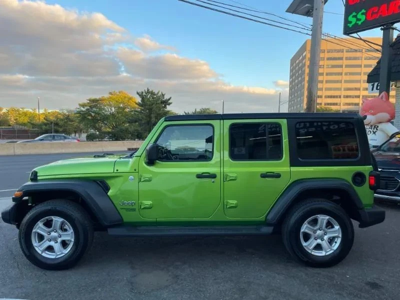 2019 Jeep JL Wrangler - Image 4 of 12