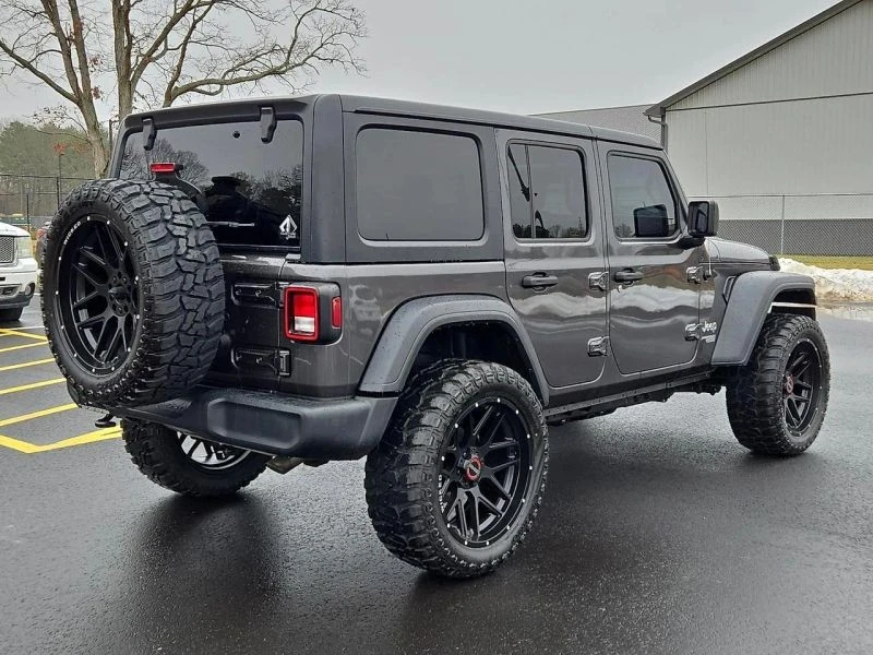 2019 Jeep JL Wrangler - Image 6 of 12