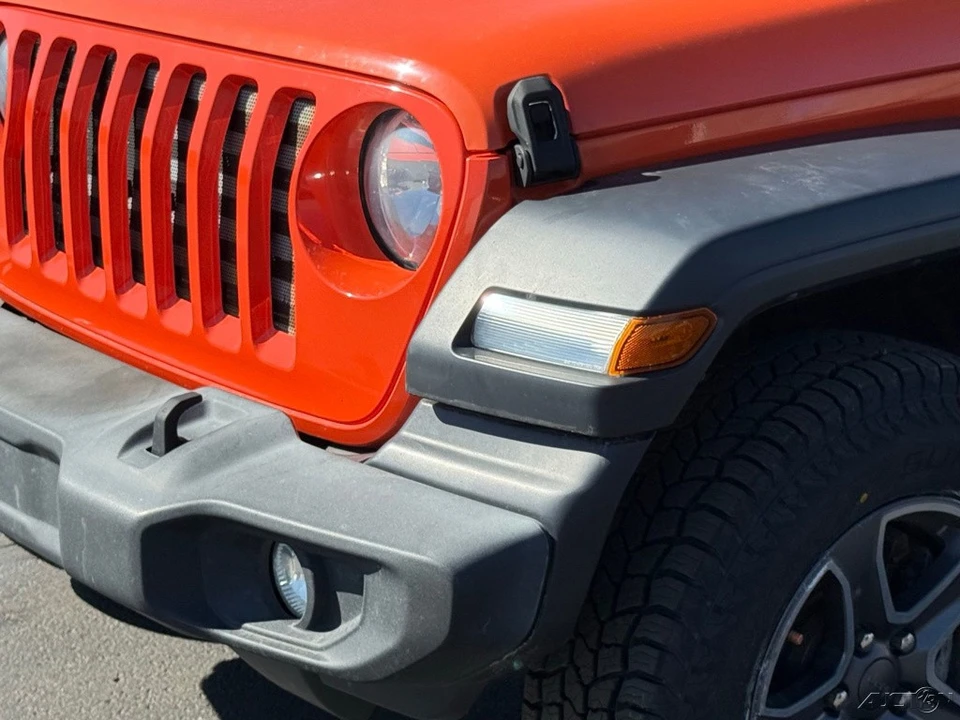 2019 Jeep JL Wrangler - Image 9 of 12