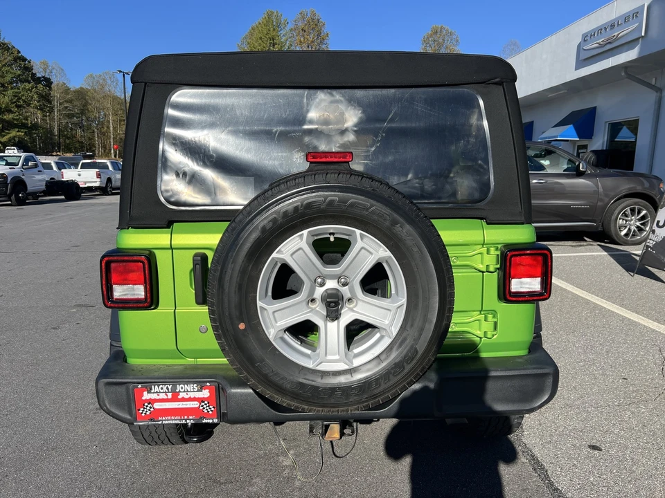 2019 Jeep JL Wrangler - Image 2 of 12