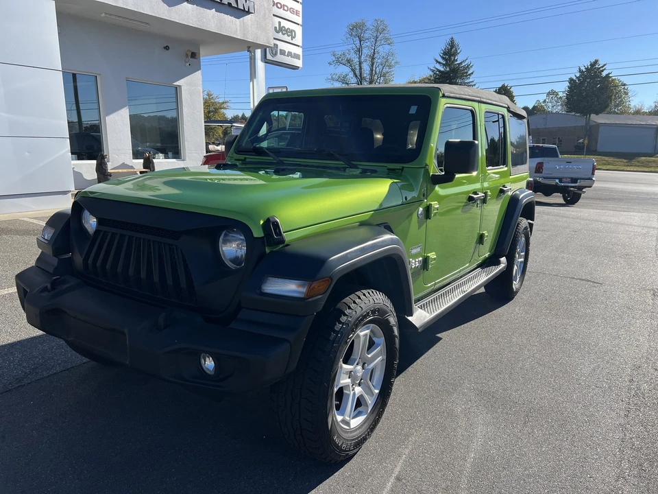 2019 Jeep JL Wrangler - Image 6 of 12
