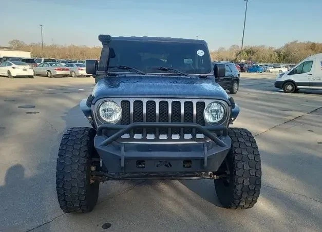 2019 Jeep JL Wrangler - Image 2 of 9