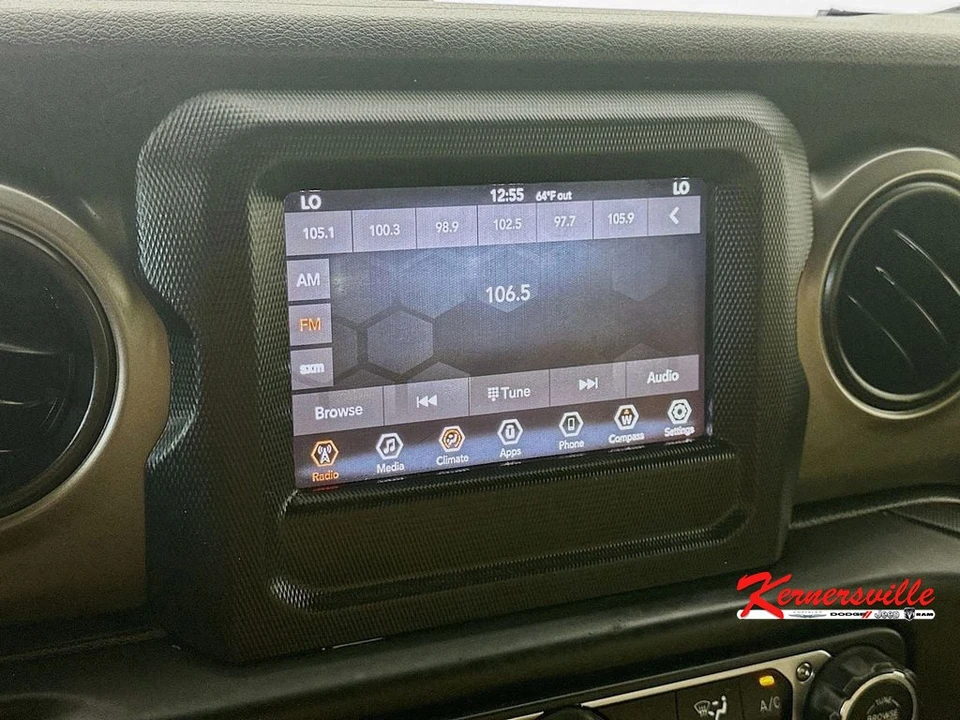 2019 Jeep JL Wrangler - Image 17 of 24
