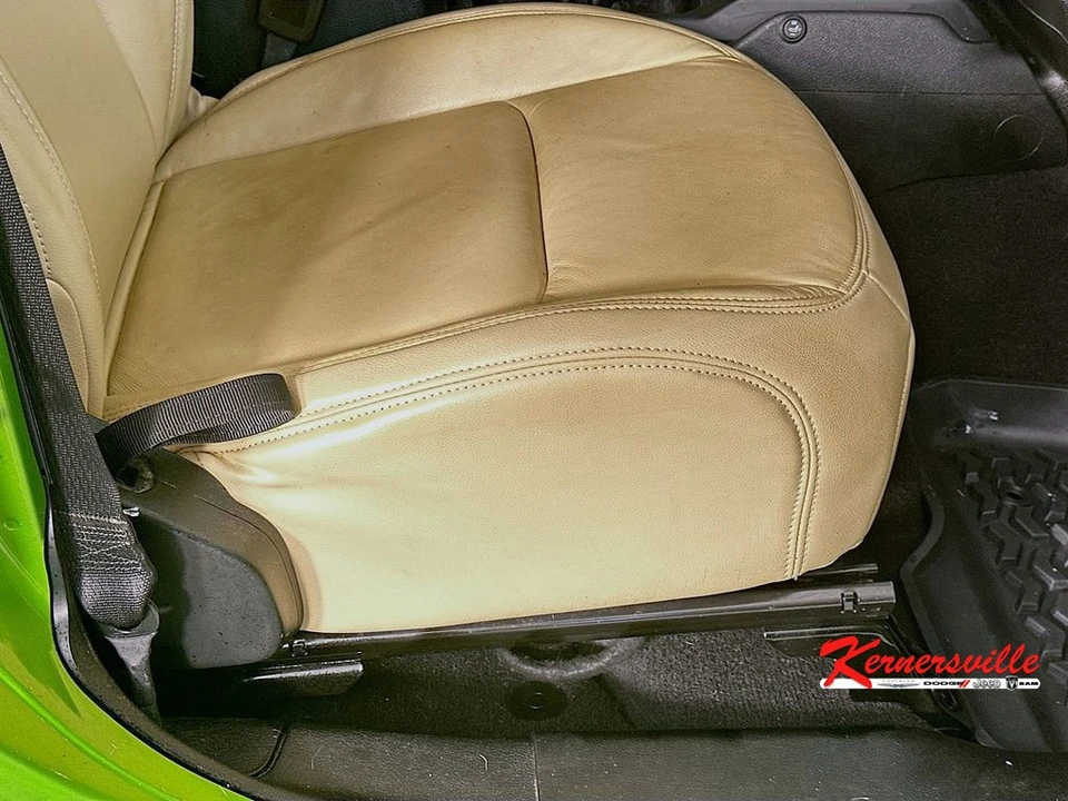 2019 Jeep JL Wrangler - Image 23 of 24