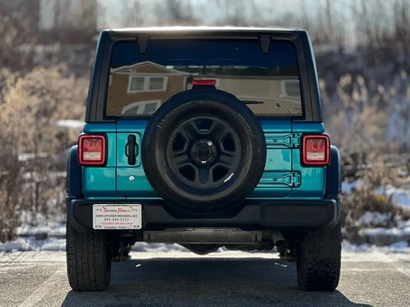 2019 Jeep JL Wrangler - Image 7 of 12