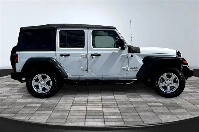 2019 Jeep JL Wrangler - Image 8 of 12