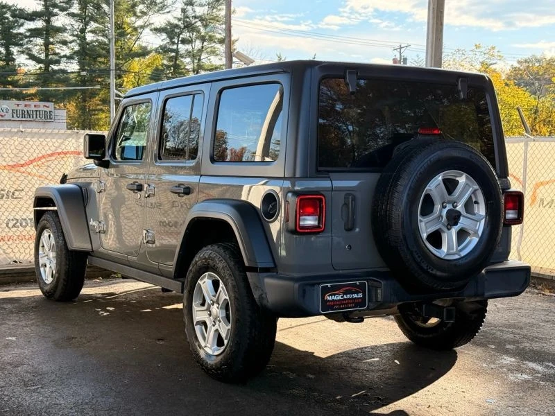 2019 Jeep JL Wrangler - Image 11 of 12