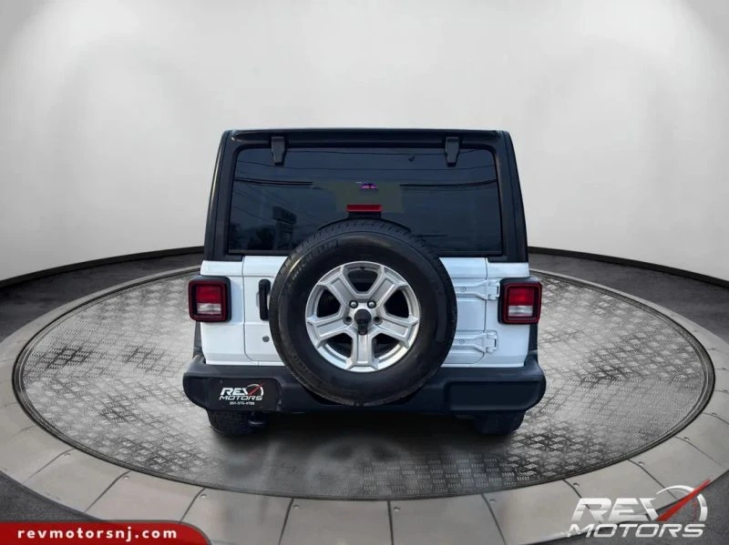 2019 Jeep JL Wrangler - Image 4 of 12