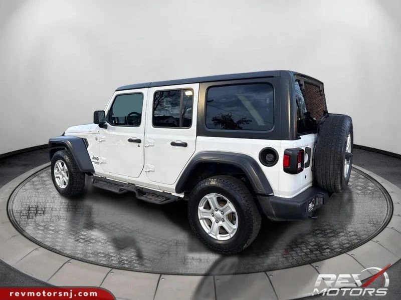 2019 Jeep JL Wrangler - Image 3 of 12