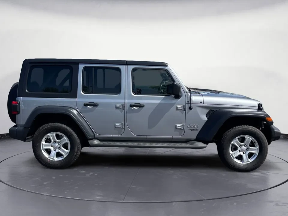 2019 Jeep JL Wrangler - Image 6 of 12