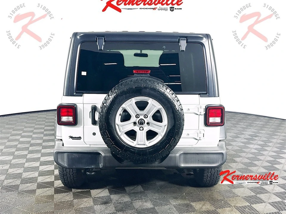 2019 Jeep JL Wrangler - Image 6 of 21