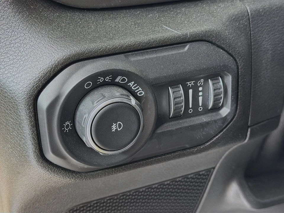 2019 Jeep JL Wrangler - Image 10 of 12