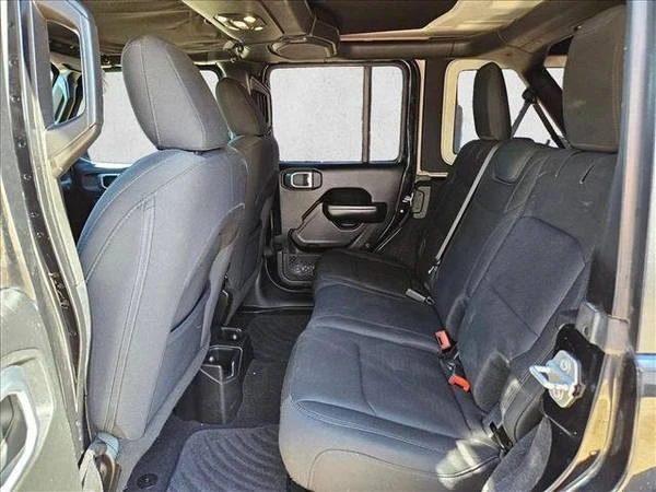 2019 Jeep JL Wrangler - Image 18 of 21