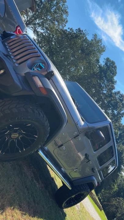 2019 Jeep JL Wrangler - Image 5 of 6