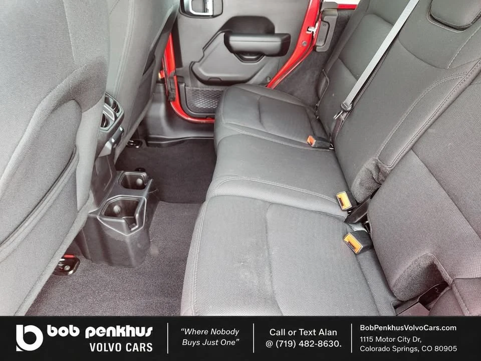2019 Jeep JL Wrangler - Image 18 of 20