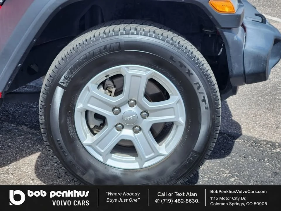 2019 Jeep JL Wrangler - Image 10 of 20