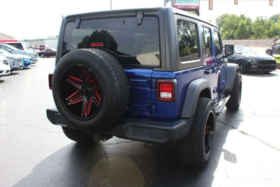 2019 Jeep JL Wrangler - Image 9 of 20