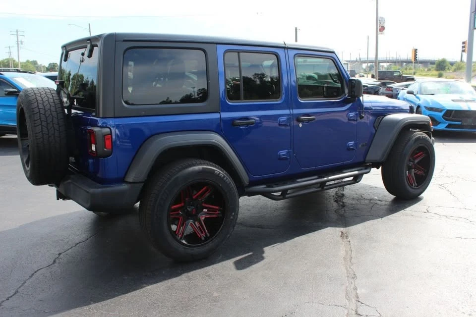 2019 Jeep JL Wrangler - Image 10 of 20