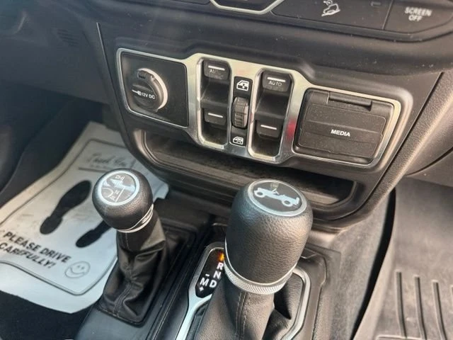 2019 Jeep JL Wrangler - Image 16 of 20