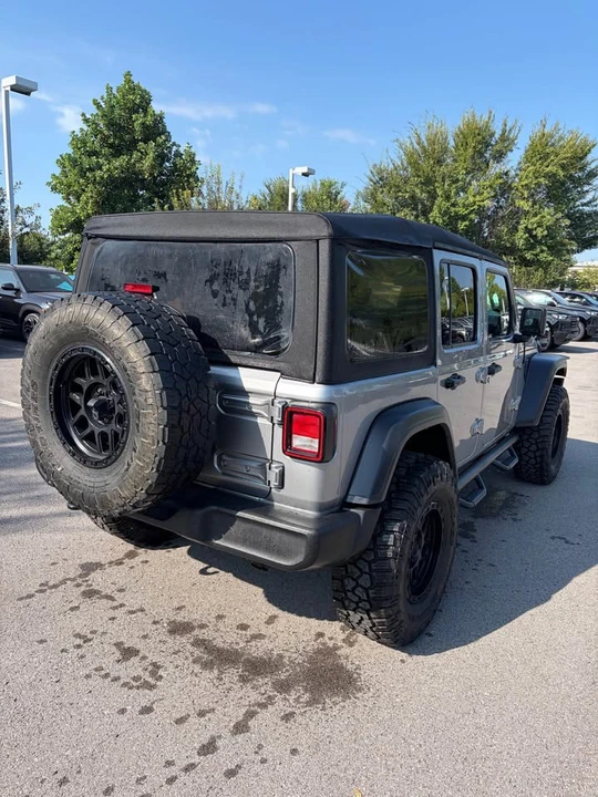 2019 Jeep JL Wrangler - Image 6 of 16