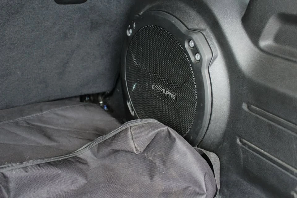 2019 Jeep JL Wrangler - Image 19 of 20